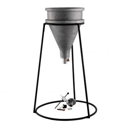 Cono de fluidez para grout, con orificio de ½ pulgada (1.3 cm) y indicador de nivel